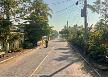 Mides realiza mejoramiento de calle en Sipacate, Escuintla