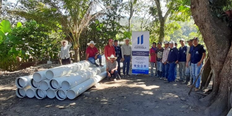 MAGA apoya construcción de centro de acopio para café