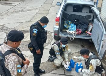 PNC captura a personas por trasladar mercurio autorización