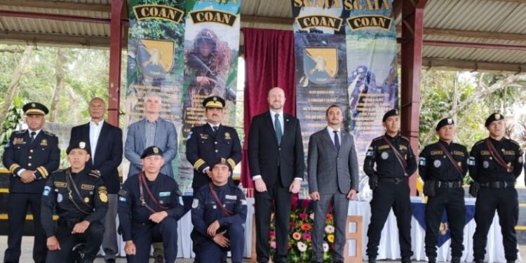 Fortalecen capacidades del personal antinarcótico