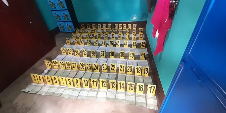 Allanamientos dejan capturas por estafas de encomiendas