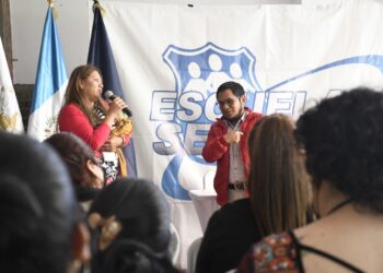 Capacitan a personal de UPCV sobre prevención de embarazos en adolescentes