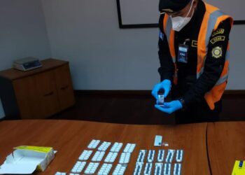 PNC decomisa metanfetamina en bodega de encomiendas