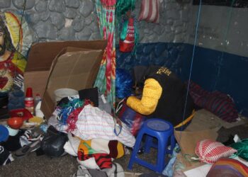 Localizan objetos punzocortantes y otros ilícitos durante requisas simultáneas en centros carcelarios