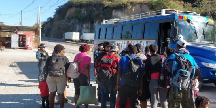 PNC remite a 32 extranjeros indocumentados al Instituto Guatemalteco de Migración