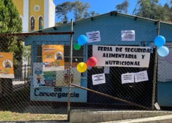 Comusan de Santiago Sacatepéquez realiza feria nutricional para promover la alimentación saludable