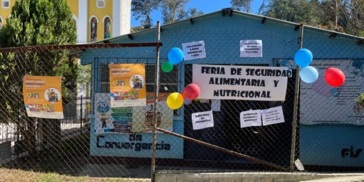 Comusan de Santiago Sacatepéquez realiza feria nutricional para promover la alimentación saludable