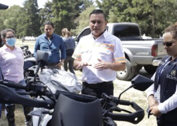 Monitores municipales de la SESAN reciben formación en el uso de motocicletas para fortalecer labores de campo
