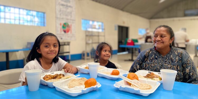 Comedores sirvieron más de 9 millones de raciones en 2022