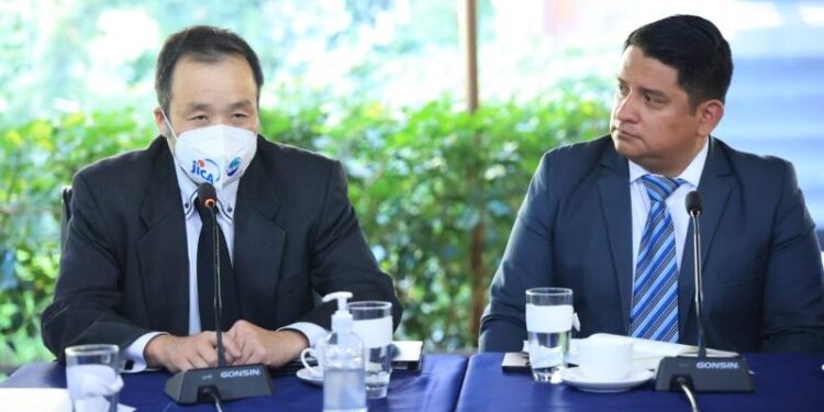 Guatemala capacitará a pequeños agricultores para generar mejores negocios