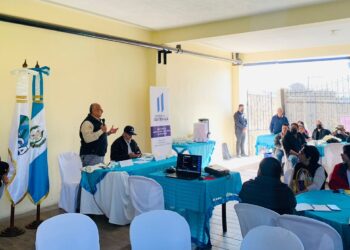 Productores del occidente guatemalteco son capacitados en temas de aplicación de regulaciones