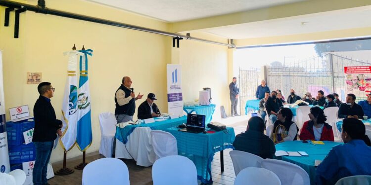 Productores del occidente guatemalteco son capacitados en temas de aplicación de regulaciones