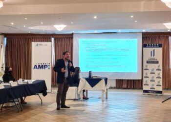 Viceministro del Agua impulsa el cumplimiento de las regulaciones ambientales en la cuenca del lago de Petén Itzá