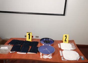 Incautan cocaína valorada en más Q107 mil en bodega de exportaciones