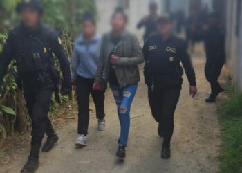 Presuntos implicados en ataque a bus extraurbano poseían armamento