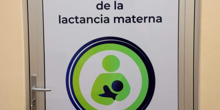 MINTRAB, CON APOYO DE UNICEF, RECONOCE A LA SENACYT POR PROMOVER LA LACTANCIA MATERNA EN SUS INSTALACIONES
