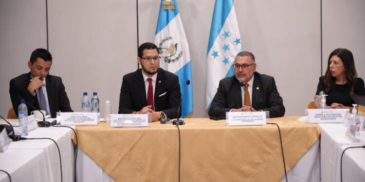 Guatemala y Honduras abordan asuntos de protección y retorno de menores en contexto migratorio