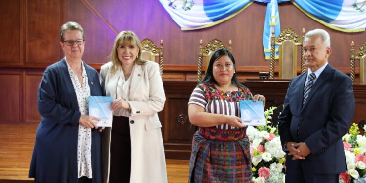 Conferencia “Criterios Jurisprudenciales sobre los Derechos Humanos de las Mujeres”