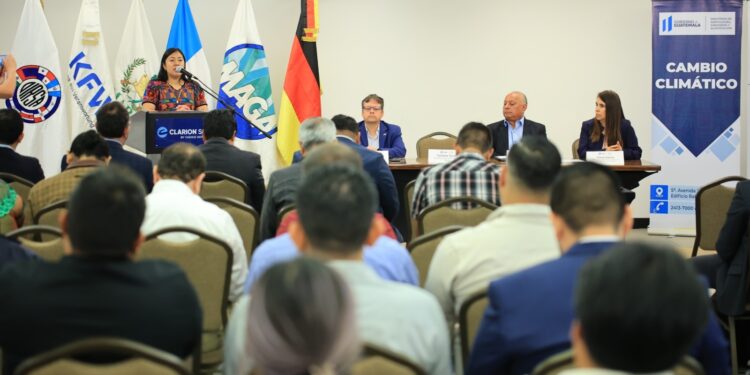 Guatemala realiza simposio de cambio climático y resiliencia de productores agrícolas