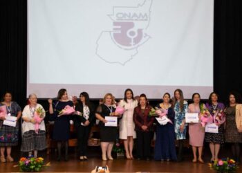 Mujeres destacadas reciben galardón a su trayectoria en trabajo comunitario