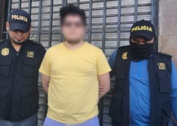 Hombre detenido compraba pornografía infantil en internet obscuro