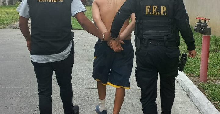 Investigadores remiten a presunto pandillero salvadoreño a migración