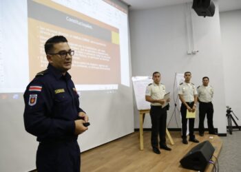 Policías exponen casos y experiencias sobre Ética Policial y Panorama Regional de los DDHH