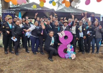 Agentes de prevención celebran el día de la mujer en Chimaltenango