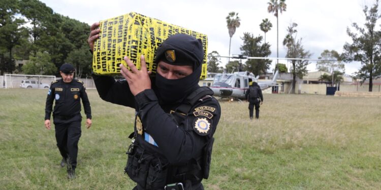 Incautaciones al narcotráfico suman más de Q1 mil 210 millones en tres meses