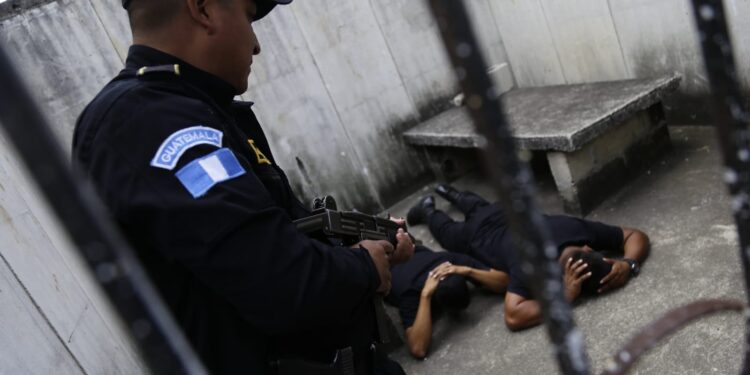 Desarrollan ejercicios sobre diferentes intervenciones policiales