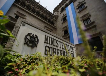 Mingob cumple 184 años de trabajar por la seguridad ciudadana