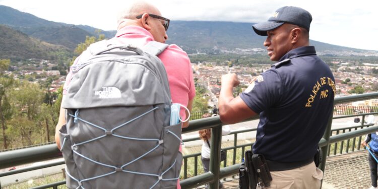 Seguridad turística contribuye al crecimiento económico del país