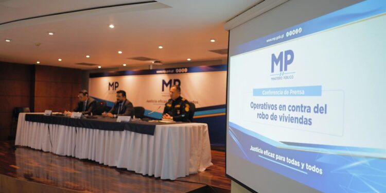 Extranjeros posibles involucrados en robo a viviendas