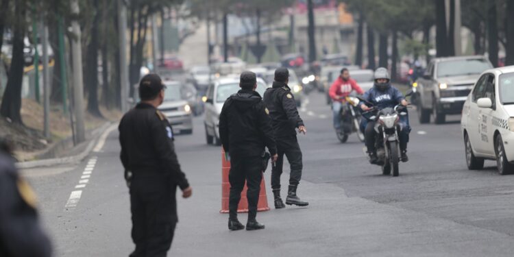 Operativos aéreos y terrestres refuerzan seguridad ciudadana en Semana Santa