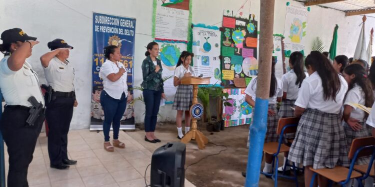 Juramentan a Comisión de Estudiantil de Prevención en San Sebastián, Retalhuleu