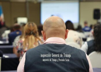 INSPECTORES SE CAPACITAN EN MATERIA DE SALUD Y SEGURUIDAD OCUPACIONAL