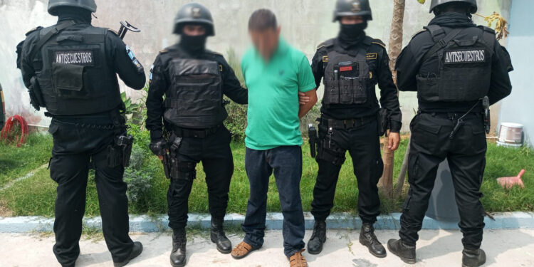 Comando Antisecuestros da seguimiento a denuncia y captura a dos personas