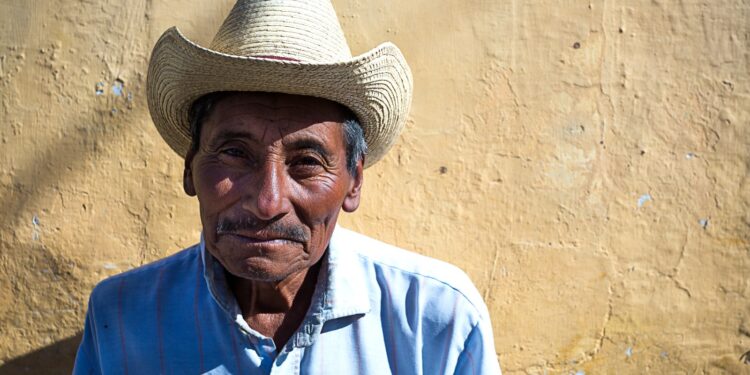 MINFIN garantiza recursos para Programa del Adulto Mayor