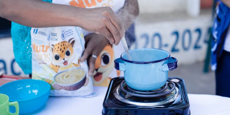 Comusan de Tactic realizó feria integral de salud y nutrición para madres embarazadas y en período de lactancia