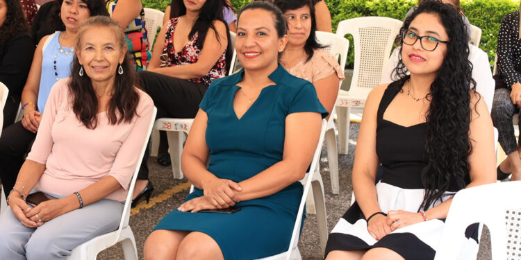 El MAGA felicita a las madres en su día