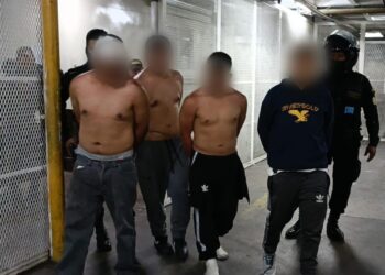 La PNC captura a presuntos integrantes de banda de asaltantes en zona 9 capitalina