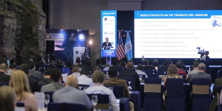 Ministerio de Gobernación presenta avances en seguridad a empresarios de la región