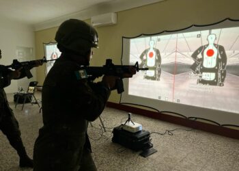 Ejército de Guatemala implementa el uso de simuladores de tiro virtual.