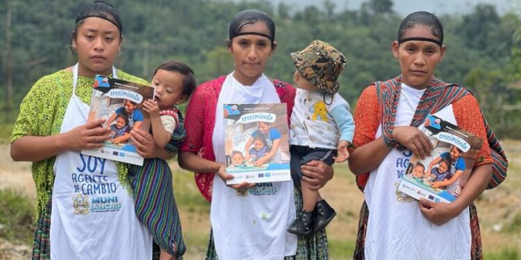 Promueven alimentación complementaria saludable en San Cristóbal Verapaz