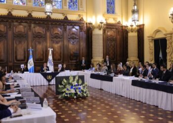 Presidente Arévalo encabeza primera reunión del CONASAN