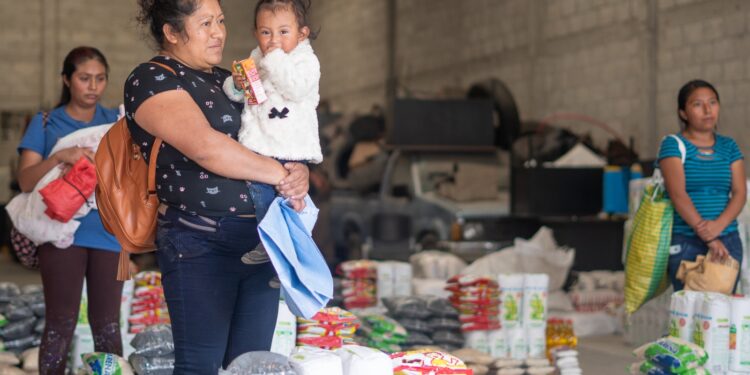 Apoyo llega a menores con desnutrición aguda en Jalapa