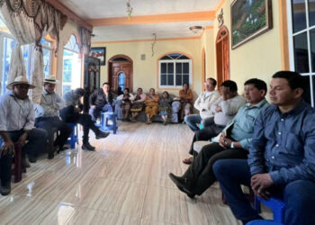 Productores de aguacate de Sololá aprenden los beneficios de establecerse como organización