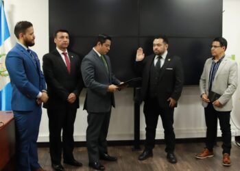 Viceministro juramentado en las directivas del RIC y el INE