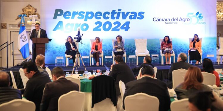 Ministro del MAGA presenta su plan de trabajo a empresarios del Agro