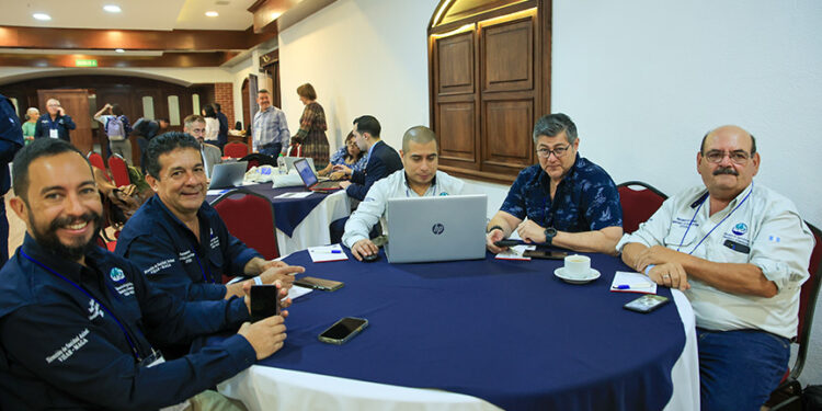 Guatemala previene presencia del gusano barrenador